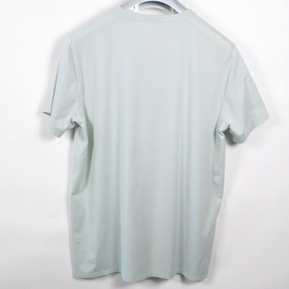 MEN'S LULULEMON CLASSIC FIT TEE - Picture 9 of 10
